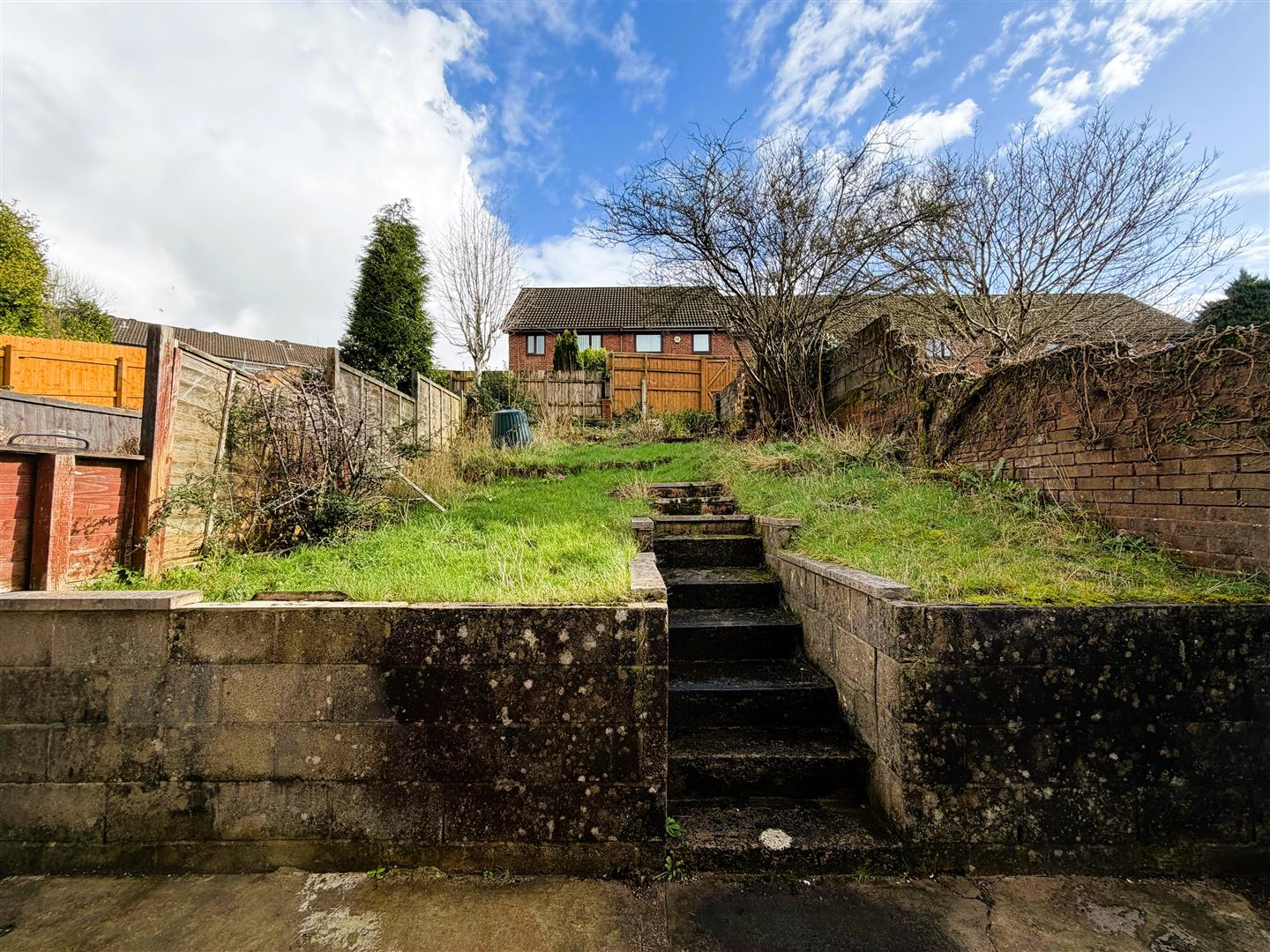 Maes-Y-Felin, Ravenhill, Swansea, SA5 5DW